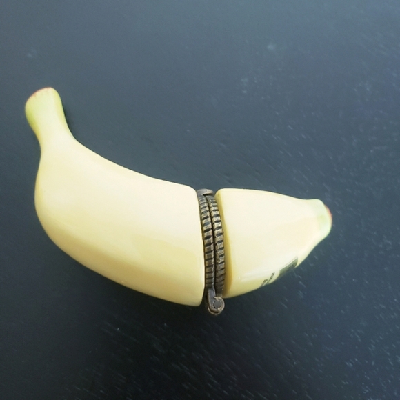 *Last Chance* Chiquita Banana Porcelain Hinged Box PHB Midwest Of Cannon Falls - Picture 5 of 13